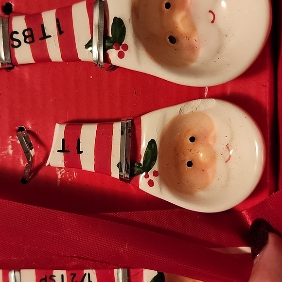 VINTAGE CHRISTMAS SANTA CLAUS CERAMIC MEASURING SPOONS π₯ *( SEE π PHOTOS ) π - Picture 3 of 4